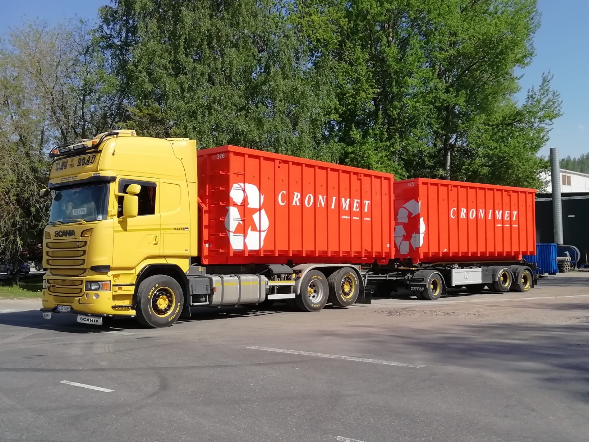 Scania kollaste Cronimet konteineritega